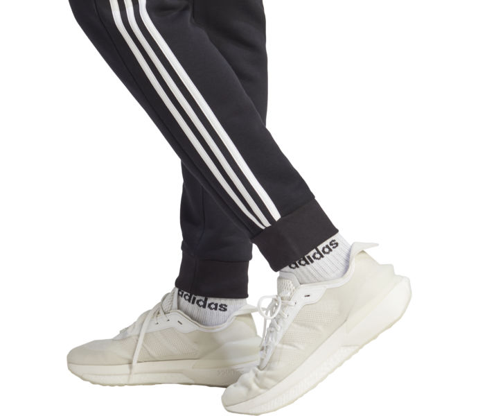 adidas Essentials Fleece 3-Stripes Tapered M mjukisbyxor Svart