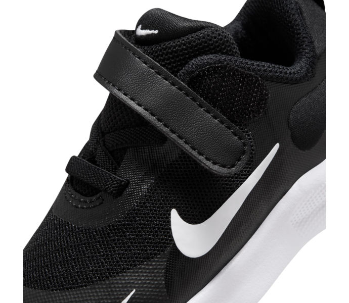 Nike Revolution 7 MR sneakers Svart