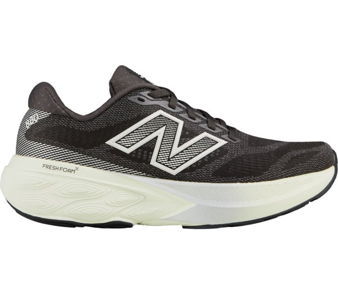 New Balance 880 V15 LÖPARSKOR Svart