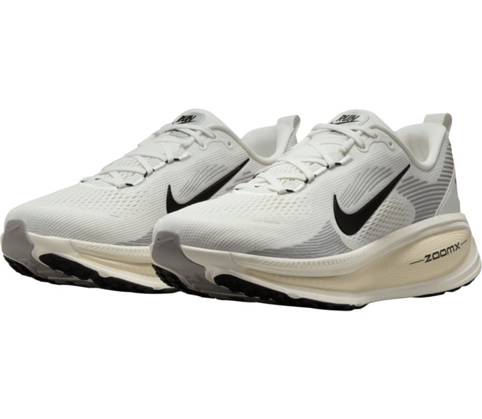 Nike VOMERO 18 LÖPARSKOR Vit