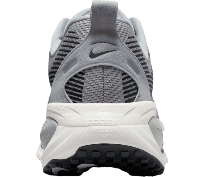 Nike VOMERO 18 LÖPARSKOR Grå