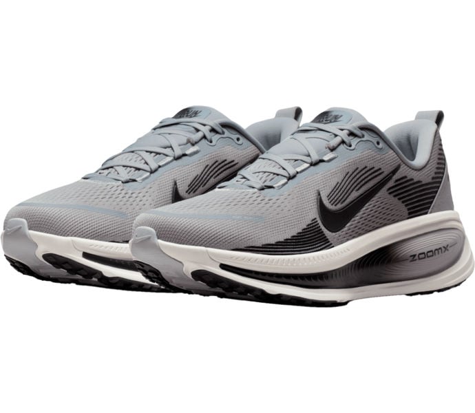 Nike VOMERO 18 LÖPARSKOR Grå