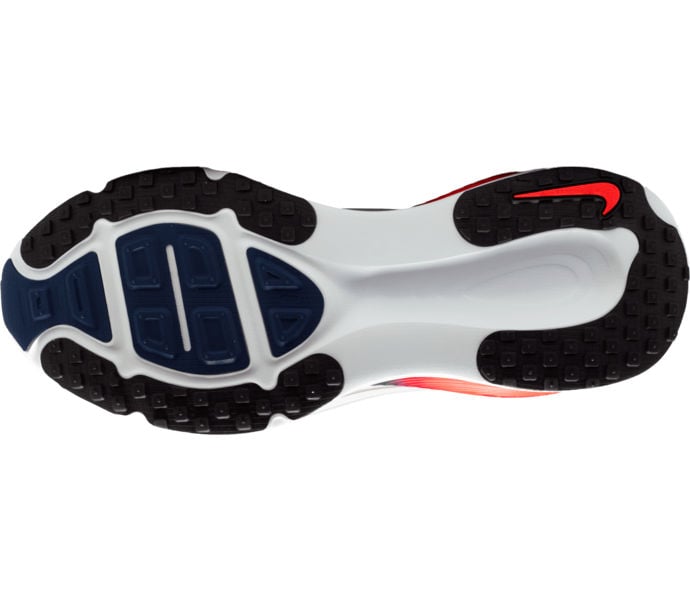 Nike VOMERO 18 LÖPARSKOR Vit