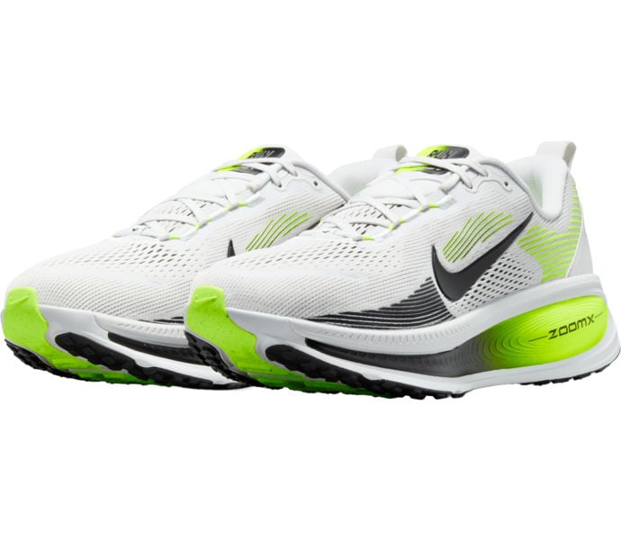 Nike VOMERO 18 LÖPARSKOR Vit