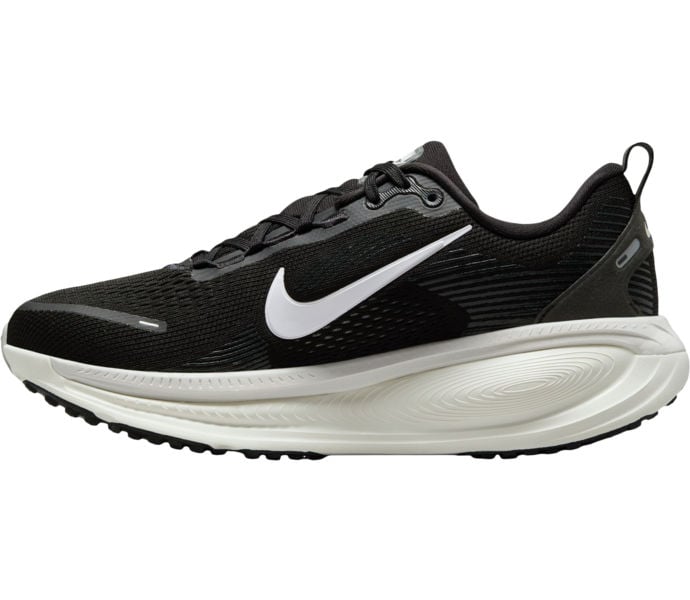 Nike VOMERO 18 LÖPARSKOR Svart