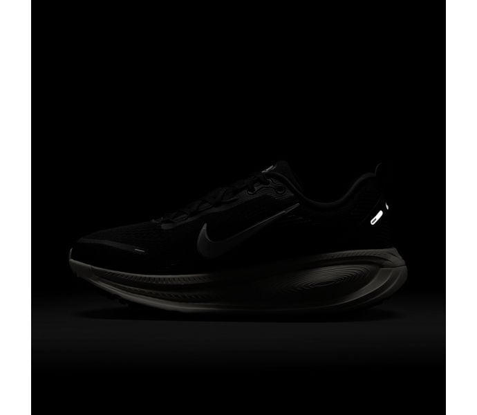 Nike VOMERO 18 LÖPARSKOR Svart