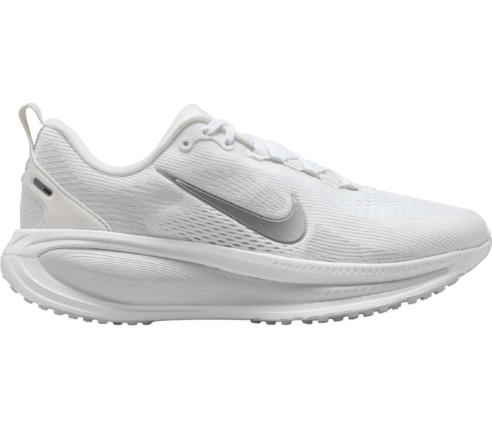 Nike VOMERO 18 LÖPARSKOR Vit