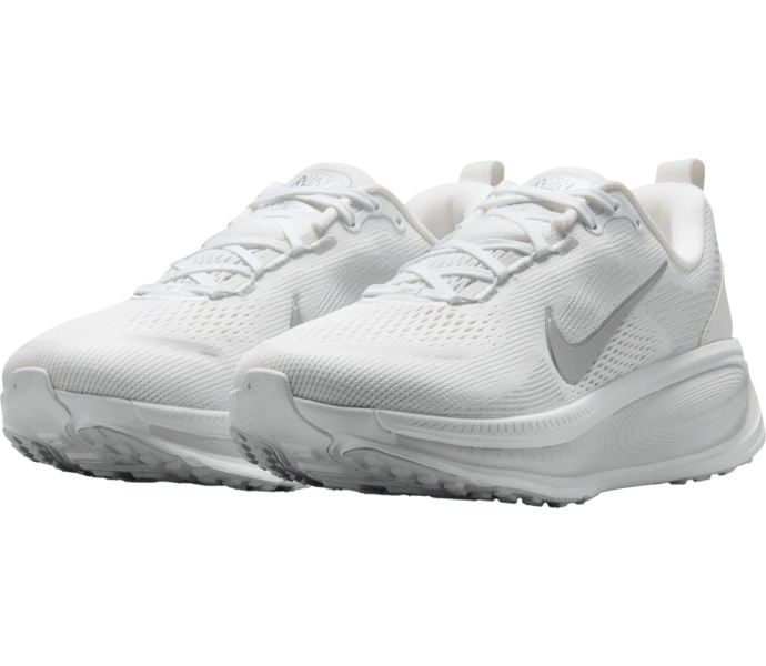 Nike VOMERO 18 LÖPARSKOR Vit