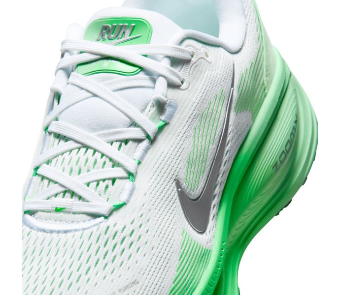 Nike VOMERO 18 LÖPARSKOR Grön