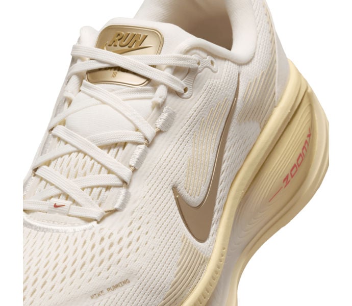 Nike VOMERO 18 LÖPARSKOR Beige