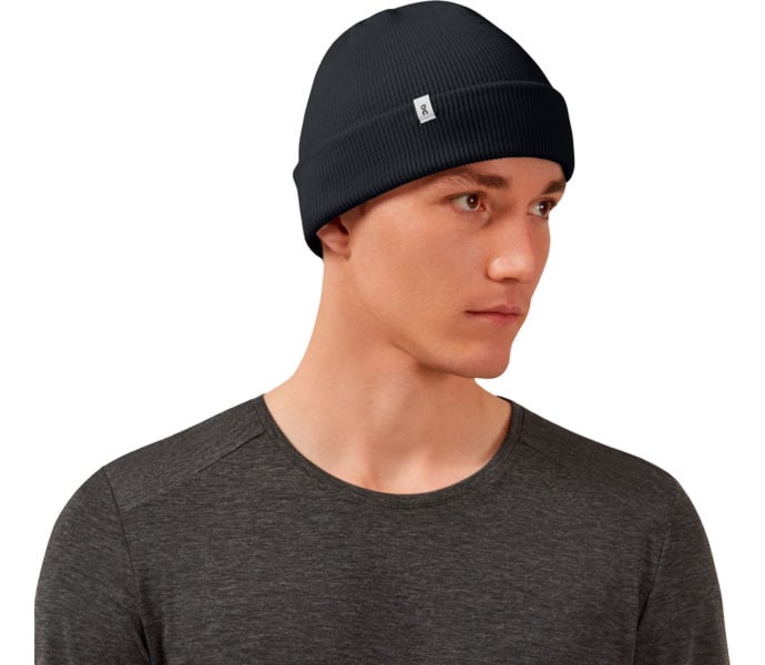 ON MERINO BEANIE LÖPARMÖSSA Svart