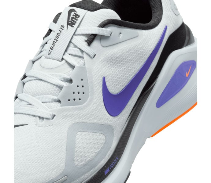 Nike STRUCTURE 26 LÖPARSKOR Grå