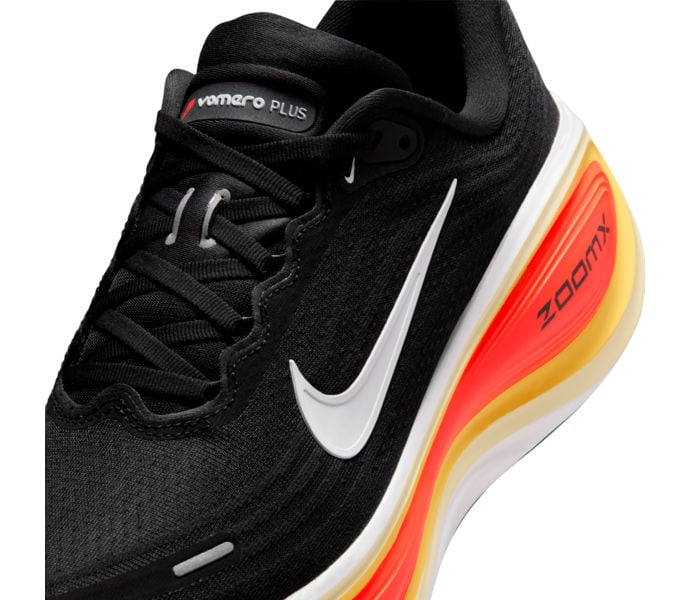Nike VOMERO PLUS LÖPARSKOR Svart