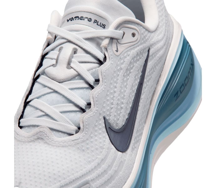 Nike VOMERO PLUS LÖPARSKOR Vit