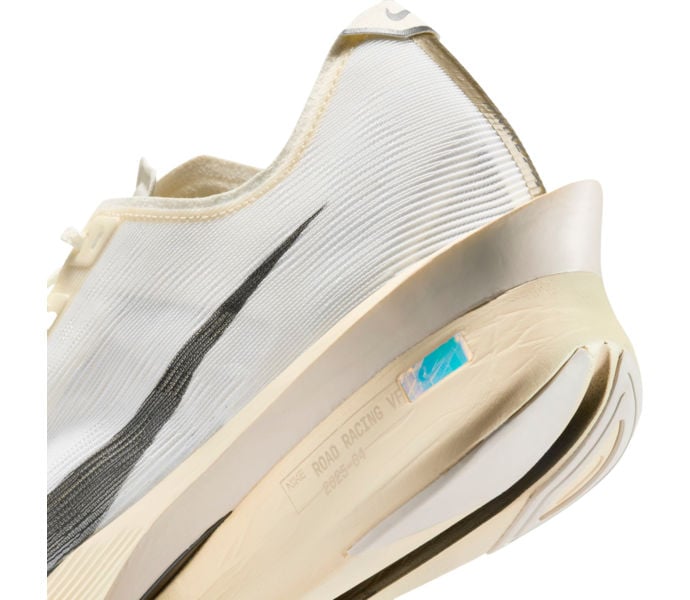 Nike VAPORFLY NEXT% 4 KOLFIBERSKOR Vit