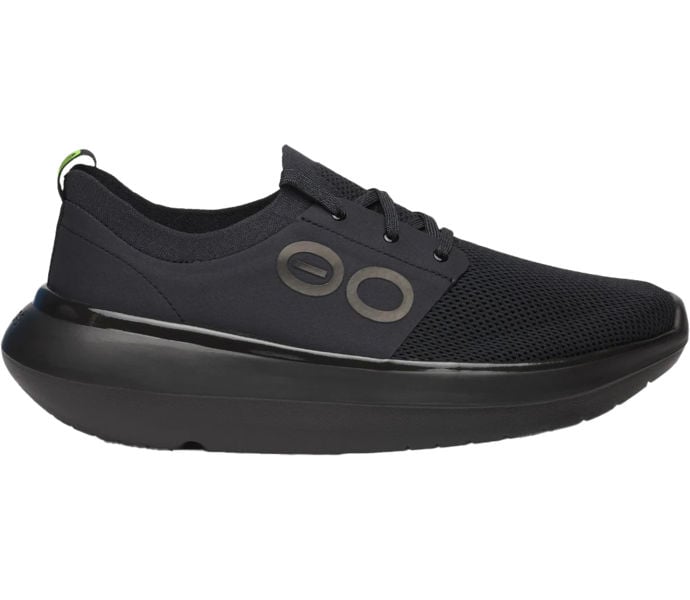 Oofos OOMY STRIDE ÅTERHÄMTNINGSSANDAL Svart