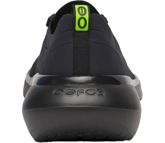 Oofos OOMY STRIDE ÅTERHÄMTNINGSSANDAL Svart