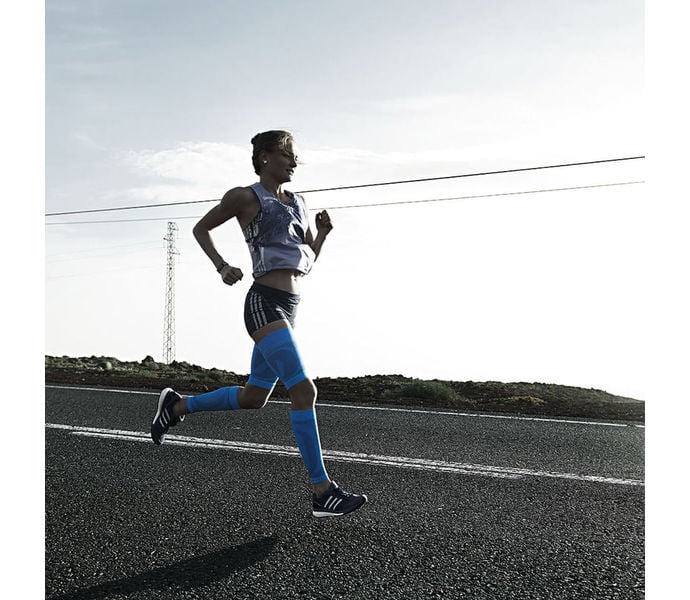 BAUERFEIND SPORT COMPRESSION SLEEVES LONG VADKOMPRESSION Blå