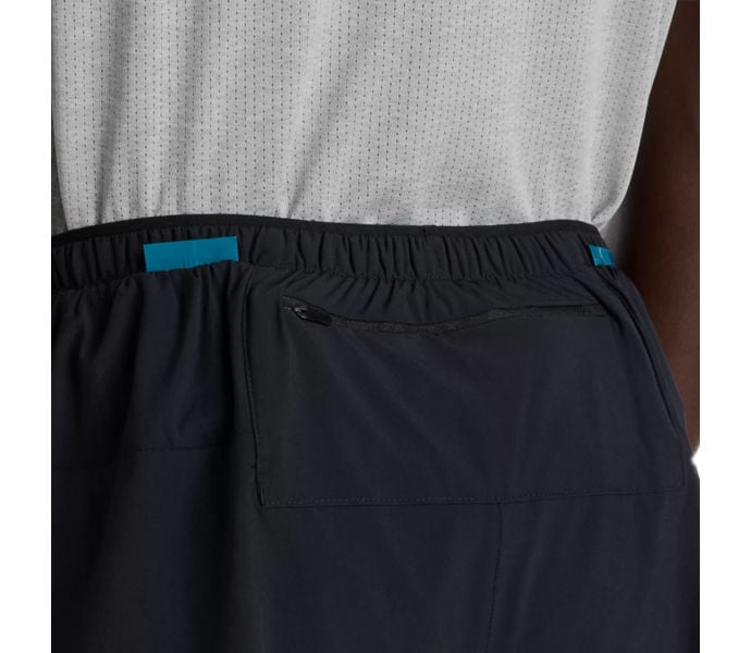 New Balance ATHLETICS RUN 5" LÖPARSHORTS Svart