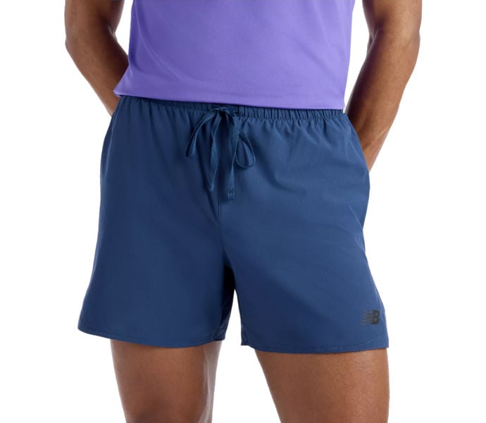 New Balance ATHLETICS RUN 5" LÖPARSHORTS Blå