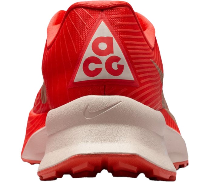 Nike ACG ULTRAFLY TRAIL 2 Röd