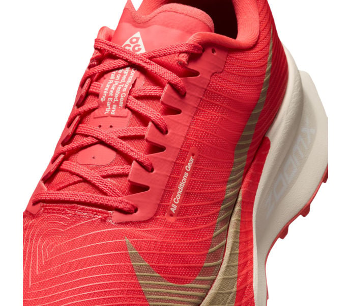 Nike ACG ULTRAFLY TRAIL 2 Röd