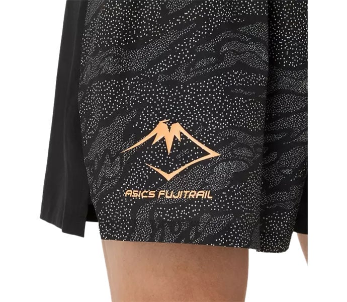 Asics FUJITRAIL ALL OVER PRINT 5 IN LÖPARSHORTS Svart