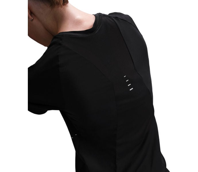 Nike SWIFT DRI-FIT SHORT SLEEVE LÖPAR T-SHIRT Svart