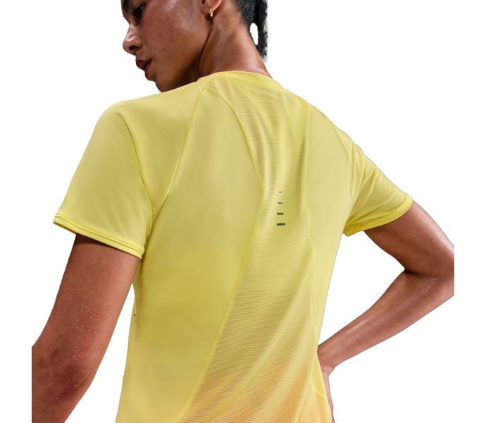 Nike SWIFT DRI-FIT SHORT SLEEVE LÖPAR T-SHIRT Gul