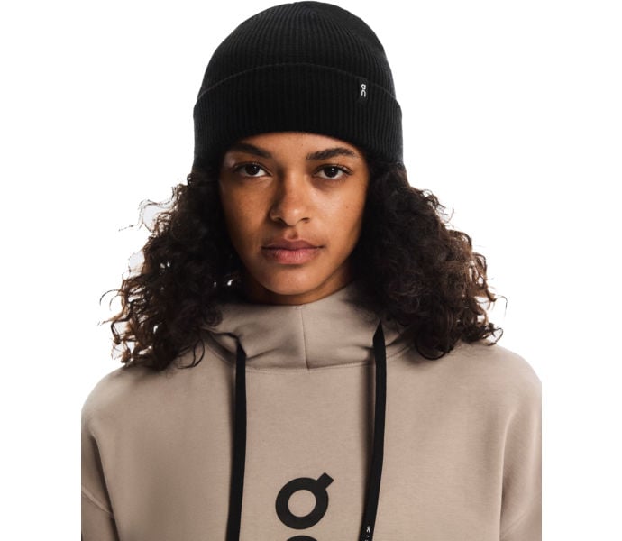 ON MERINO BEANIE LÖPARMÖSSA Svart