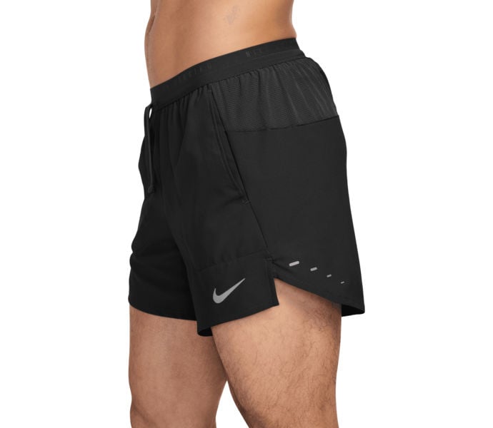 Nike Stride 5 inches M löparshorts Svart