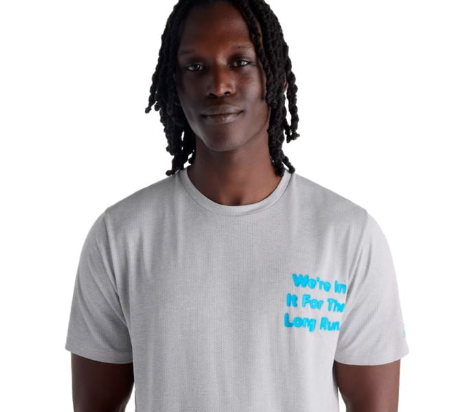New Balance RC ESSENTIAL GRAPHIC T-SHIRT Grå