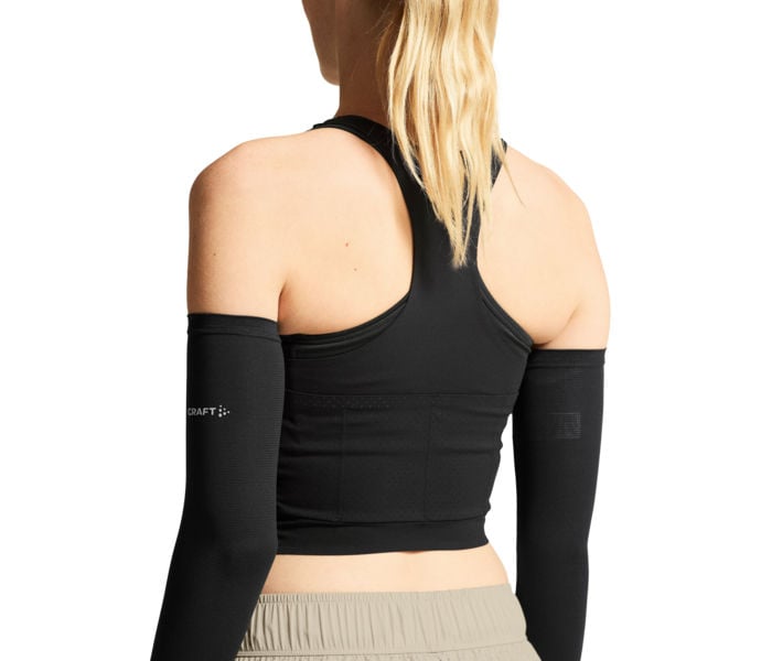 Craft HYPERVENT CROPPED POCKET SINGLET LÖPARLINNE Svart