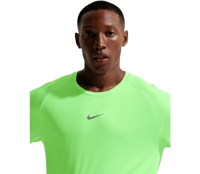 Nike STRIDE AERO-FIT RUNNING LÖPARTSHIRT Grön