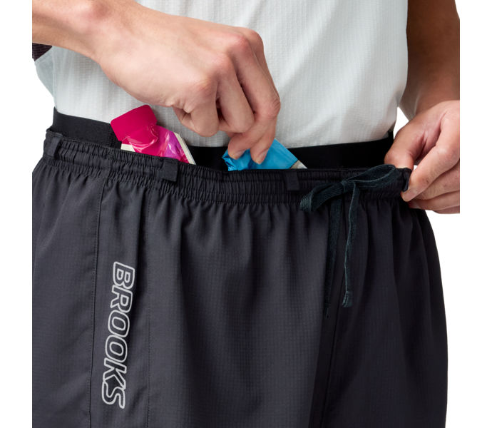 Brooks CASCADIA 5'' SHORT LÖPARSHORTS Svart