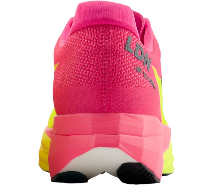 New Balance FUELCELL SUPERCOMP ELITE V5 KOLFIBERSKOR Rosa
