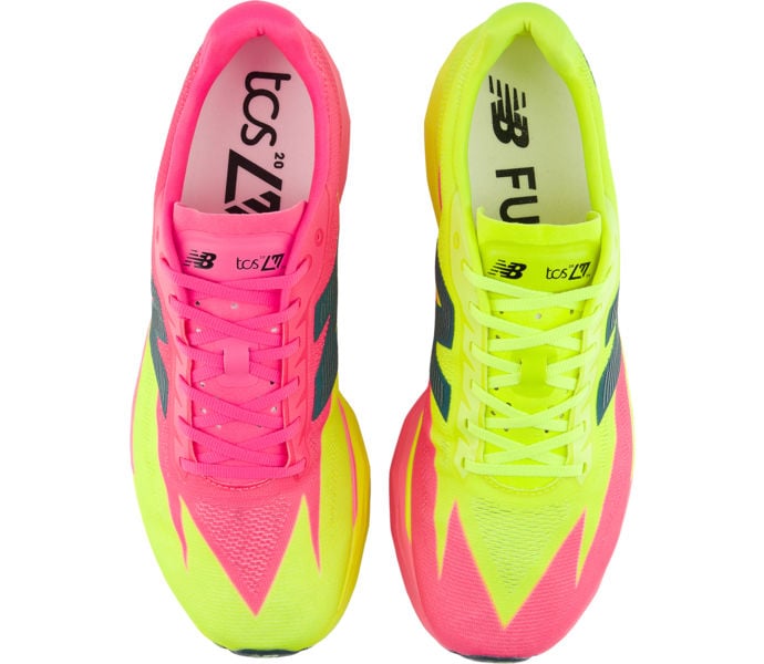 New Balance FUELCELL SUPERCOMP ELITE V5 KOLFIBERSKOR Rosa