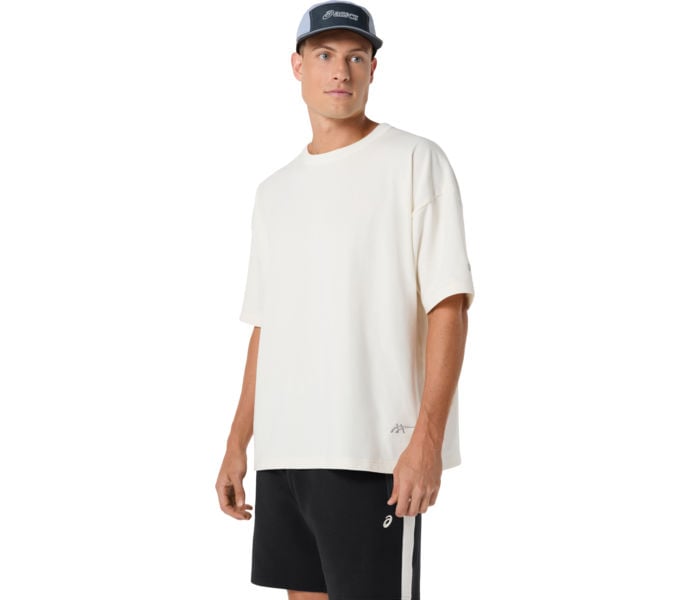 Asics ASICS TRACK CLUB HERITAGE RELAXED TEE LÖPARTSHIRT Beige