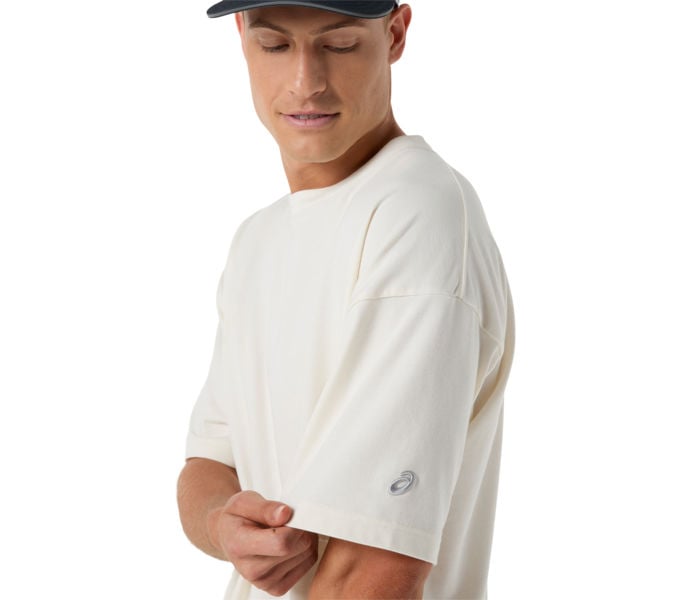 Asics ASICS TRACK CLUB HERITAGE RELAXED TEE LÖPARTSHIRT Beige