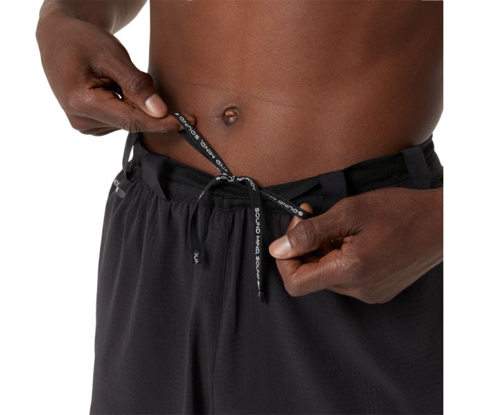 Asics METARUN 5 INCH SHORT LÖPARSHORTS Svart