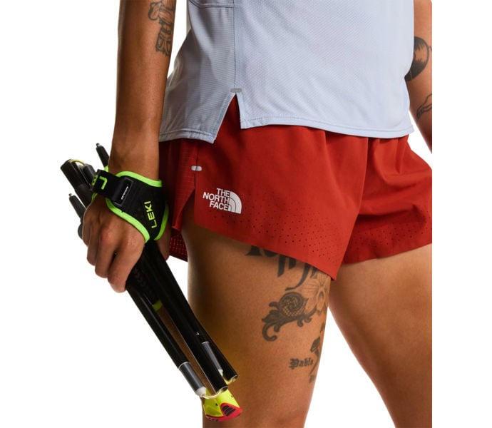 The North Face W SUMMIT PACESETTER 3'' SHORT LÖPARSHORTS Röd