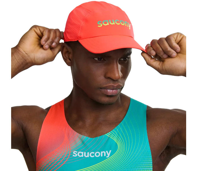 Saucony OUTPACE HAT LÖPARKEPS Röd