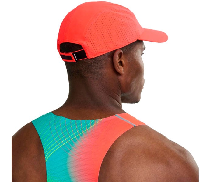 Saucony OUTPACE HAT LÖPARKEPS Röd